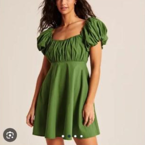 Abercrombie & Fitch Dresses & Skirts - Abercrombie & Fitch Green Puff Sleeve Mini Sundress with pockets